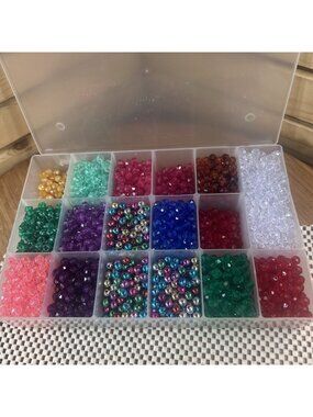 Tri Beads Lot Assorted Colors Christmas Theme In Storage Case Over 2. Pounds